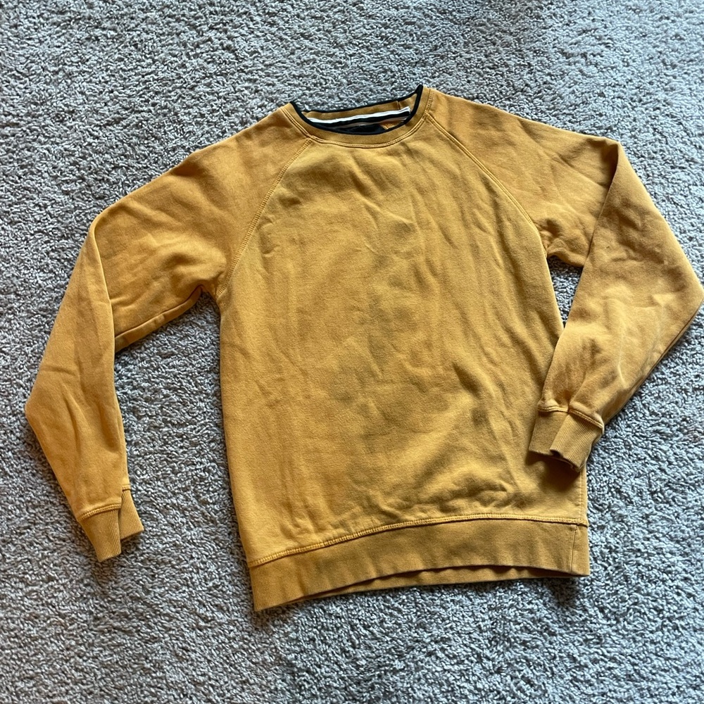Mustard crewneck
